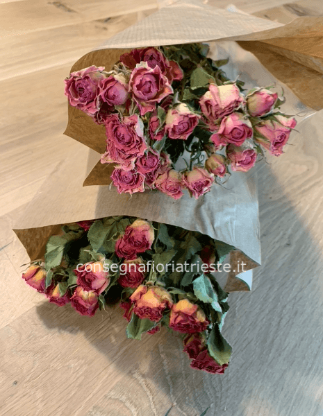 mazzo roselline secche
